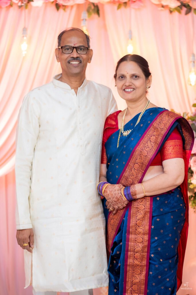 Candid family reaction during Maharashtrian engagement in Louis Wadi